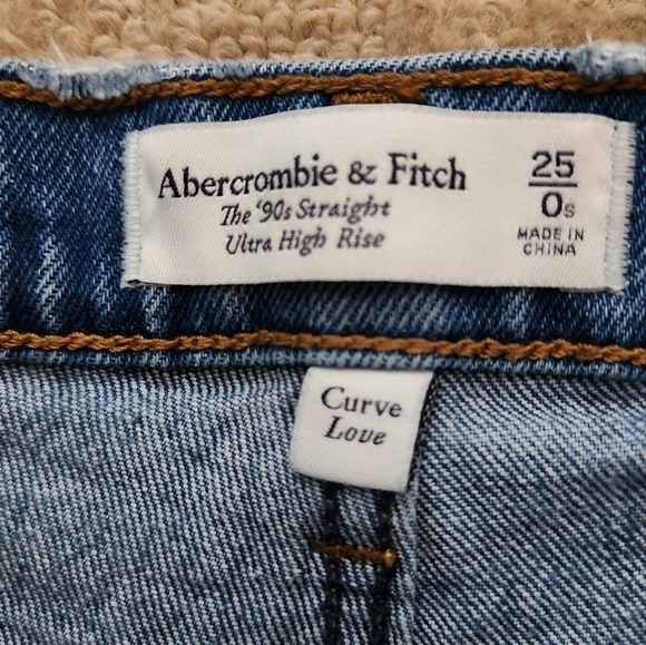 ABERCROMBIE '90s straight ultra high rise distressed curve love jeans 25/0 short - Picture 3 of 10